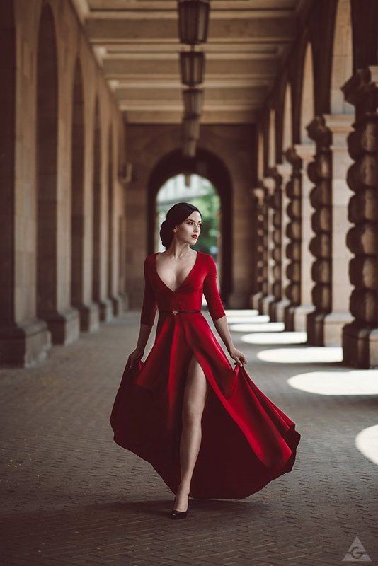red, lady, beauty, dress Lady in red фото превью