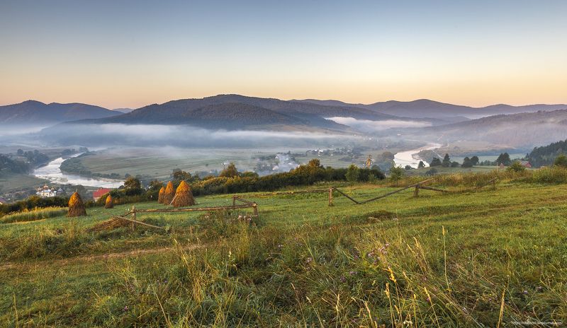 утро, рассвет, туман, Западная Украина, карпаты Карпатские туманы. фото превью