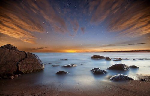 Moonrise over Udria