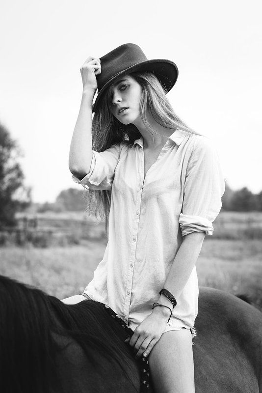 girl, polishgirl, horse, beautiful, fashion, blackandwhite Ania & Pegaz фото превью