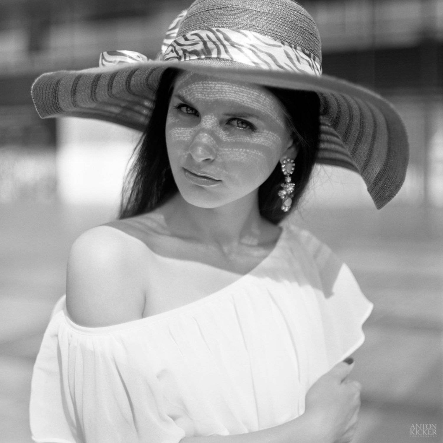 , Антон Кикер