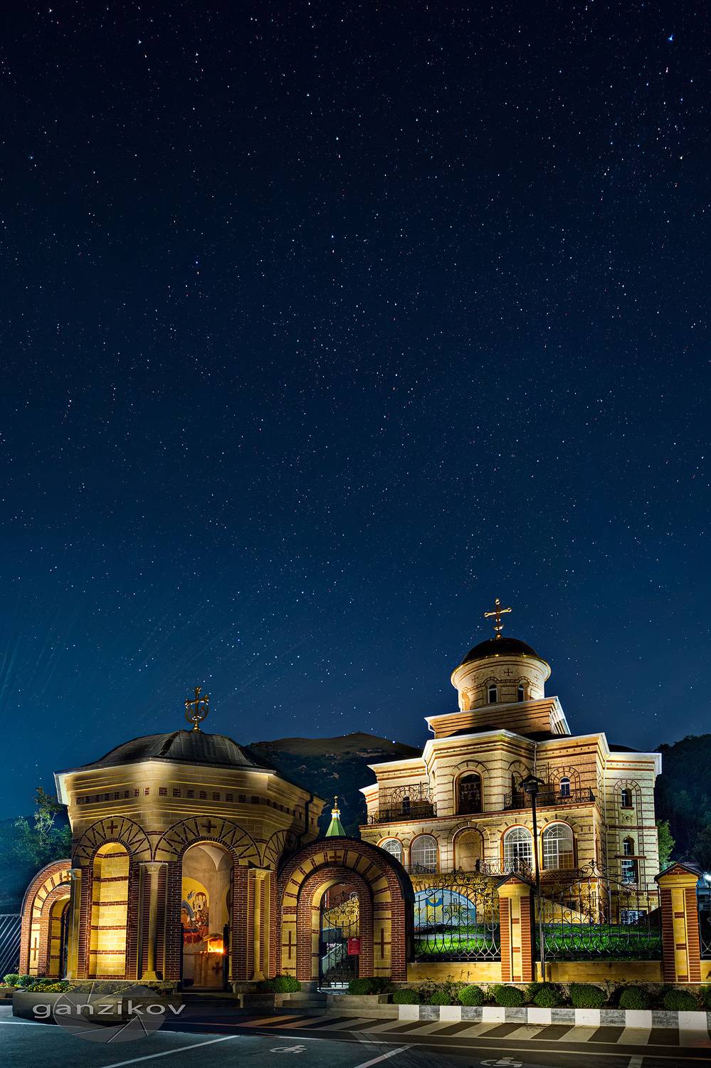 россия, ставрополье, кмв, пятигорск, ночь, монастырь, звезды, пейзаж, архитектура, Владимир Ганзиков