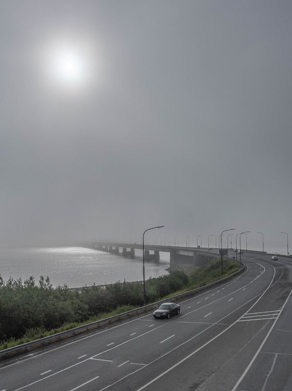 Солнце в тумане фото превью