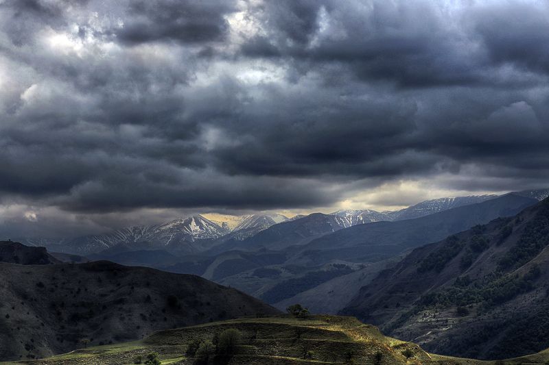 Кавказские горы в мае фото превью