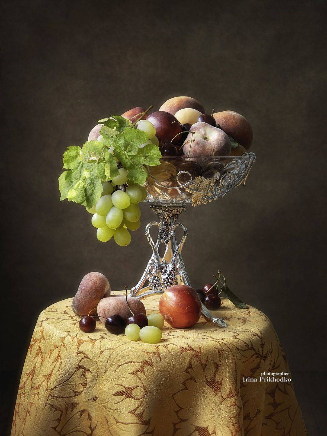 натюрморт, фрукты, ваза, лето, Приходько Ирина