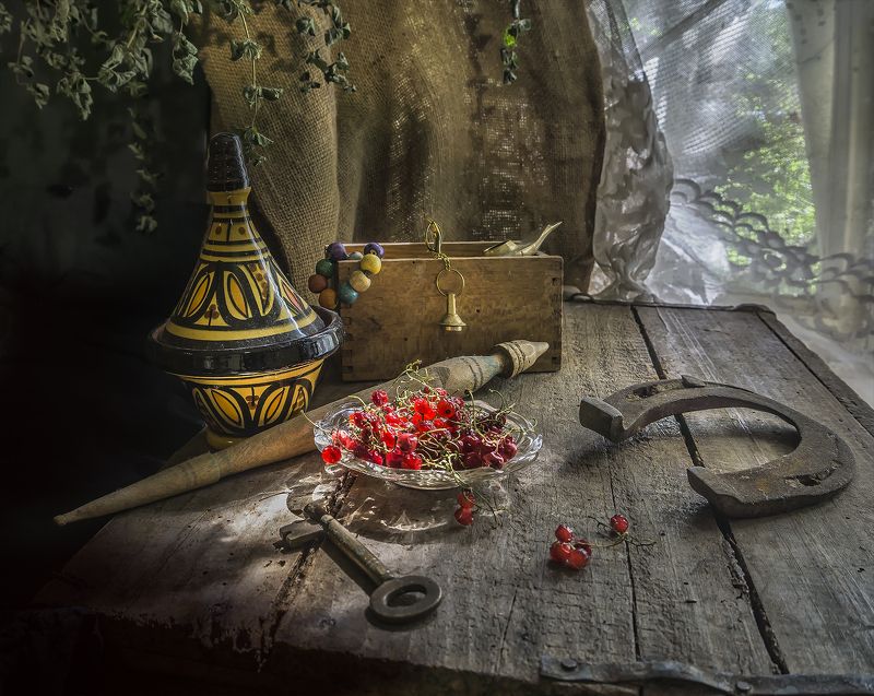 Old, old treasures фото превью