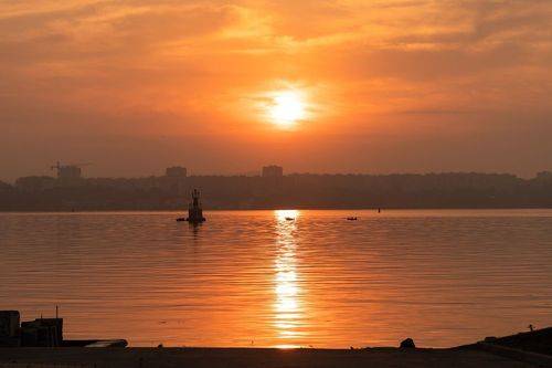 В ходе восхода мимоходом.