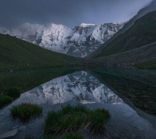 Безенгийская стена. Наступление ночи