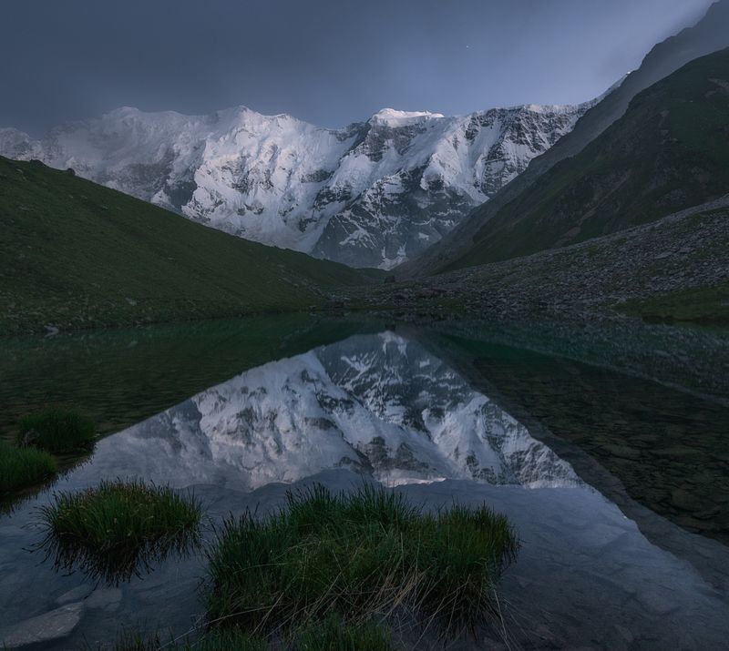центральный кавказ, кабардино-балкария, безенгийская стена,  баранкош, ночь июль Безенгийская стена. Наступление ночи фото превью