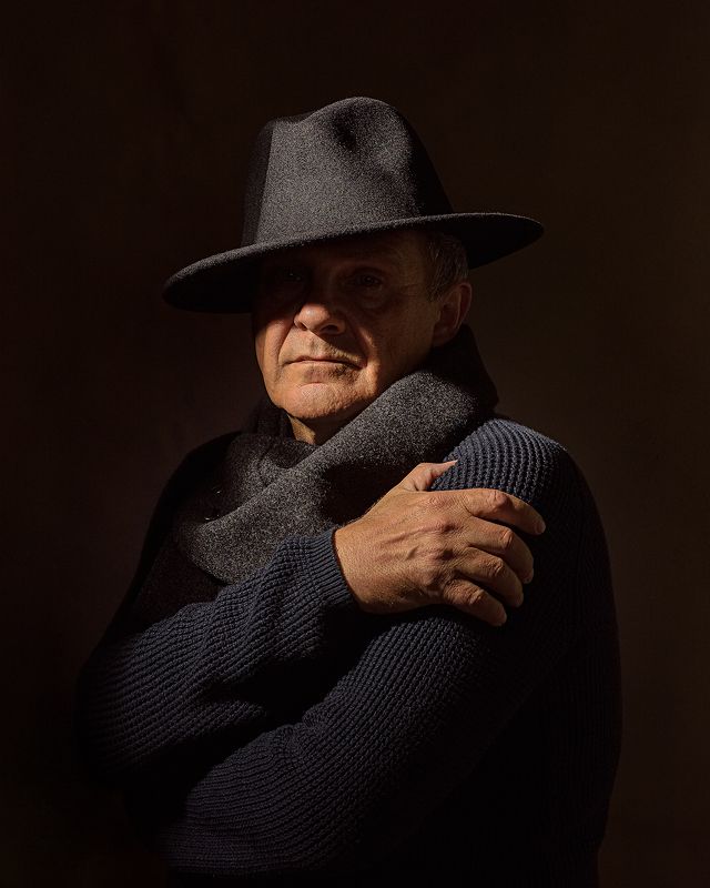 Автопортрет фото превью