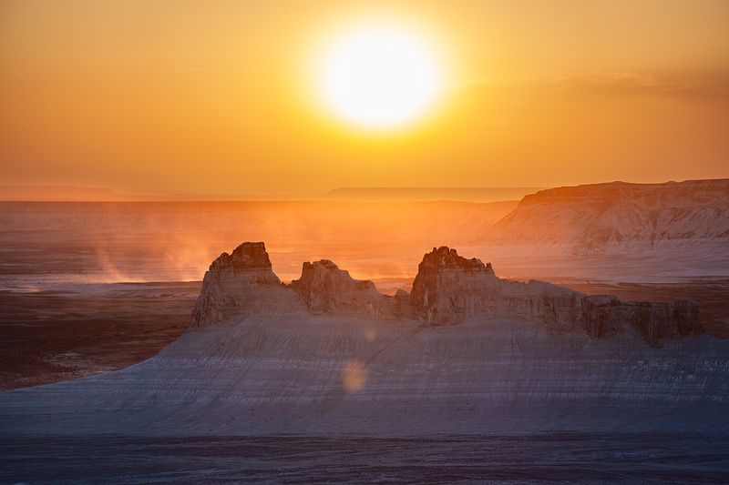 Казахстан Мангыстау Бозжыра закат оранжевый Урочище Бозжыра фото превью