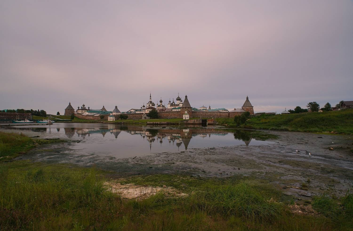 monastery, fortress, island, bastion, temple, landscape, boat, view, symbol, history, evening, pink, sunset, sky,  Сергей Андреевич