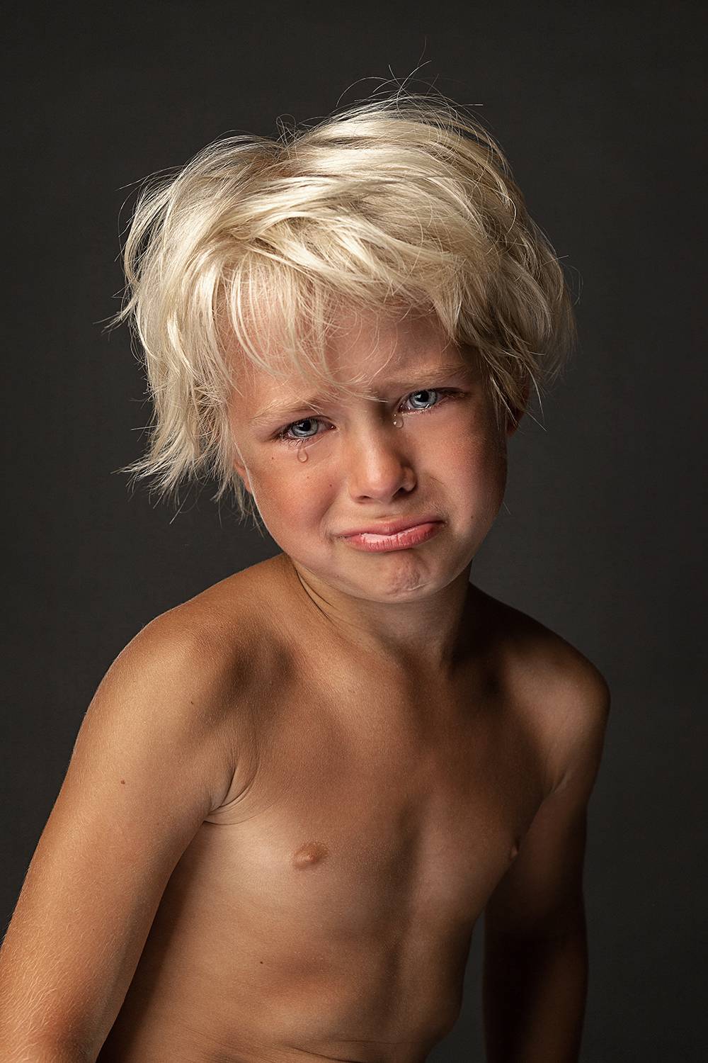 , Антон Леонов