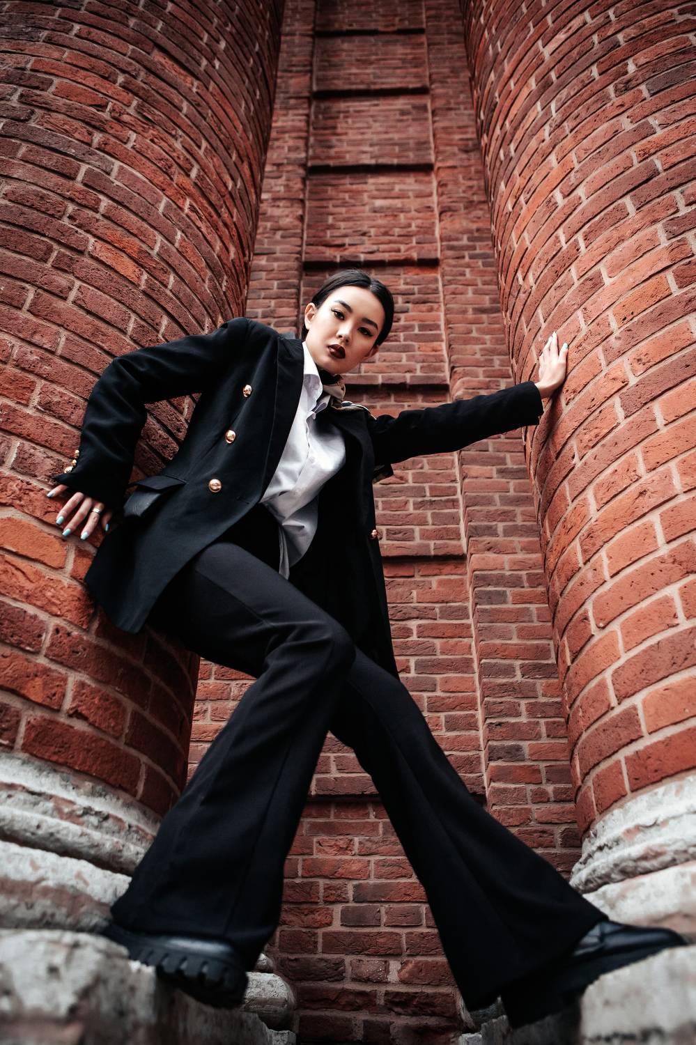 молодая девушка, городской стиль, дворы, на открытом воздухе, мода, Алексей Плешков