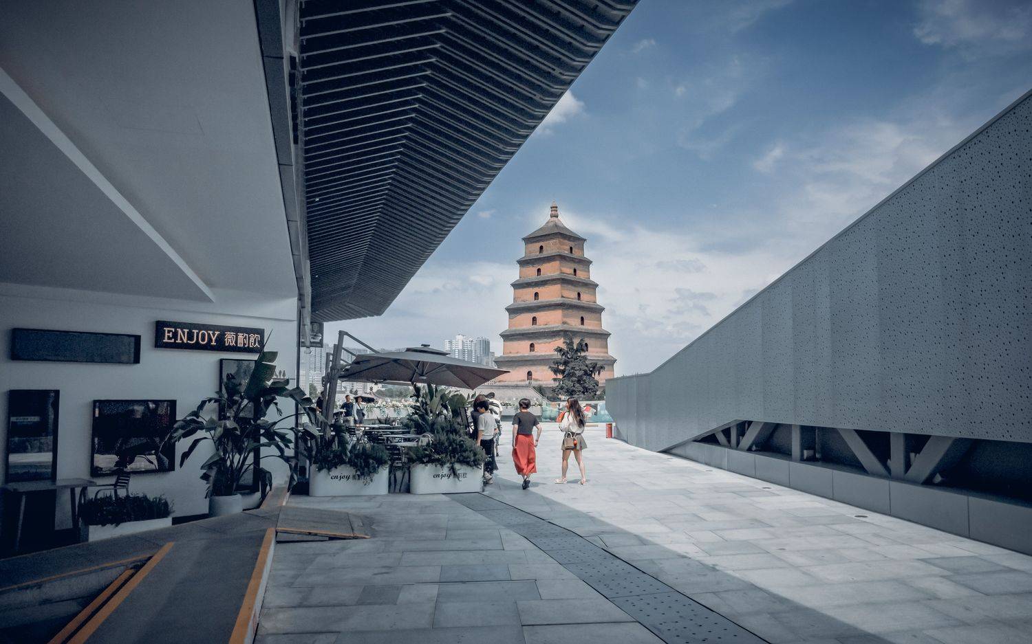 雨后雁塔, 吴 微雨墨烟鸿