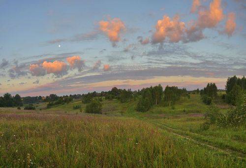 Рассвет в селе.