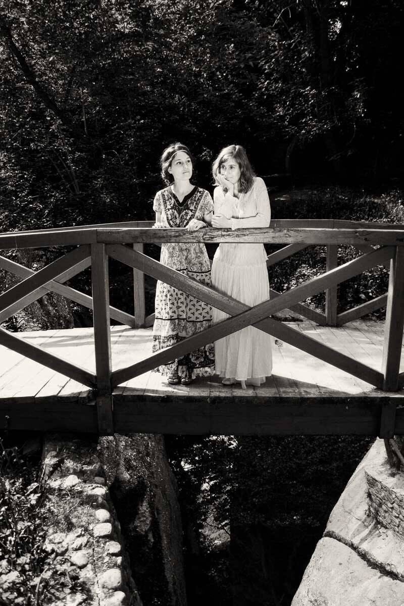 девушка, мост, пропасть, чернобелое, мостик, перила, Сергей Козинцев