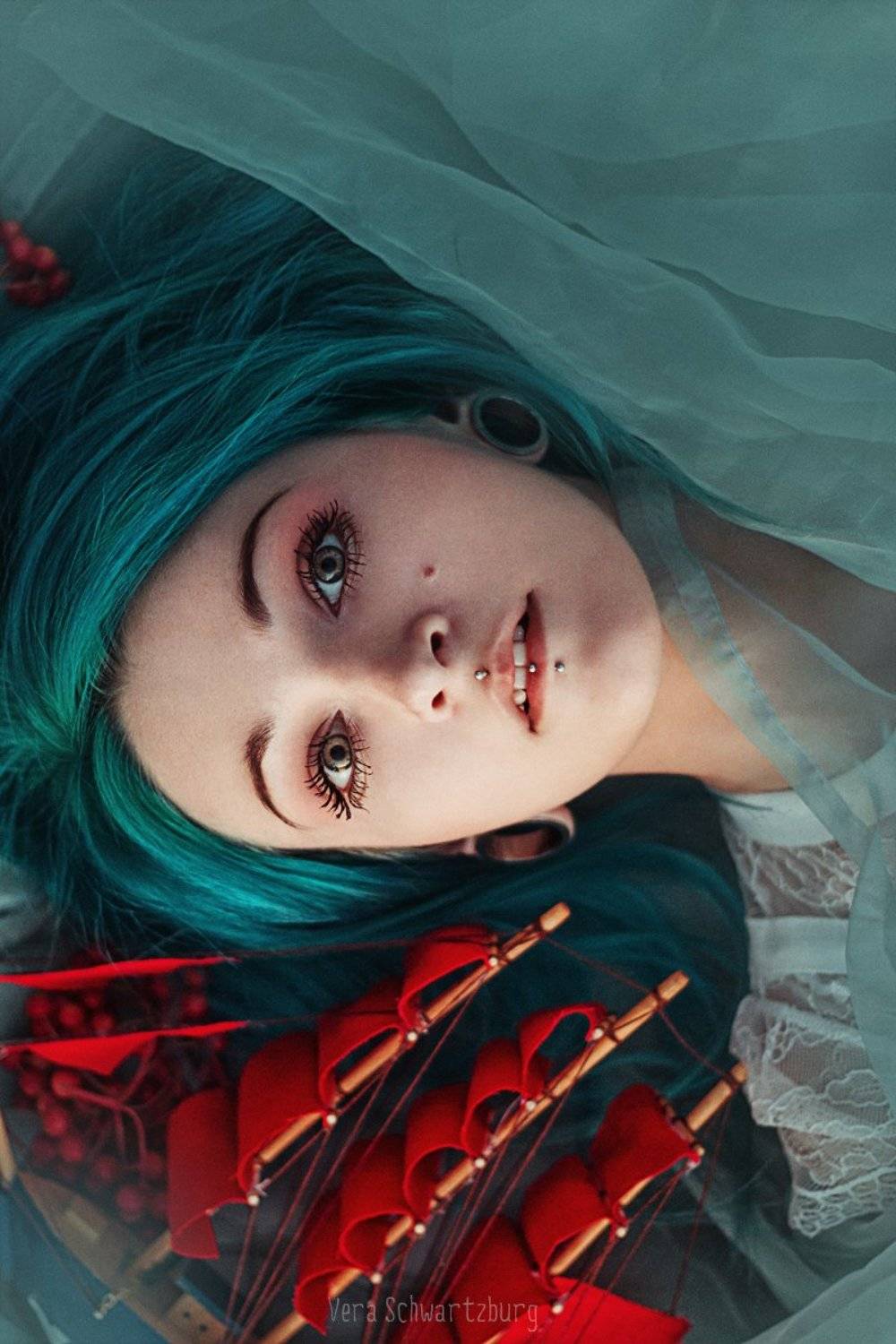 синие, цветные волосы, корабль, девушка, пирсинг, Шварцбург Верочка