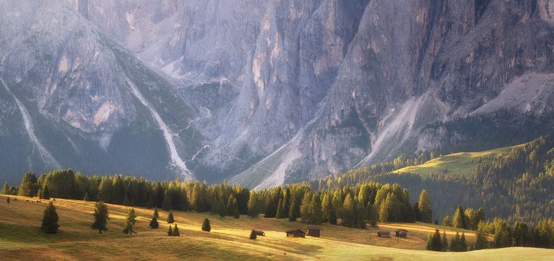 У подножья великана фото превью