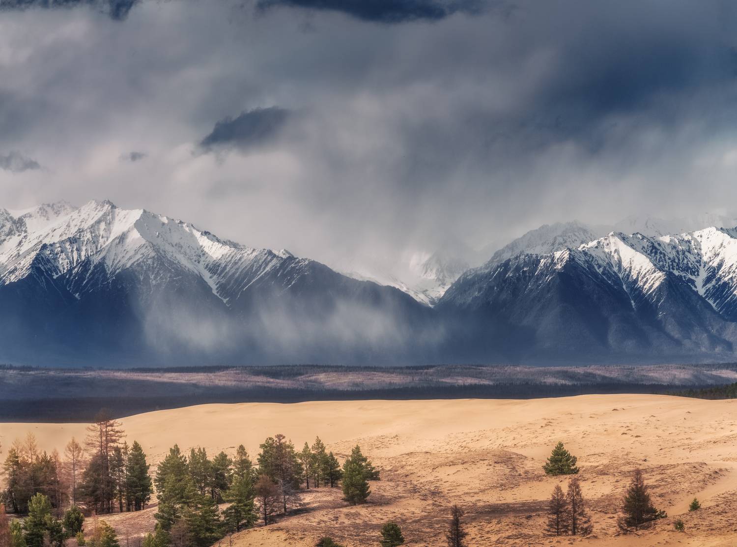 Чарская пустыня, Чара, пейзаж, дождь, mountains, Кодар, пустыня, горы, Забайкалье,&nbsp;бархан, песок, landscape, desert, Полякова Наталия
