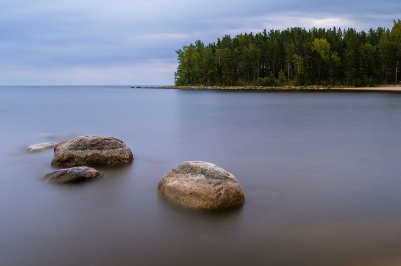 ладожское озеро, приозерский район Пасмурное утро на Ладоге. фото превью