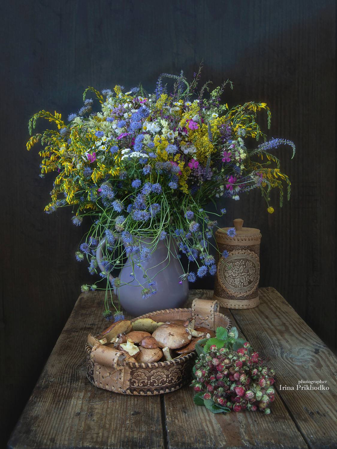 натюрморт, полевые цветы, букет, лето, грибы, лесная клубника, Приходько Ирина