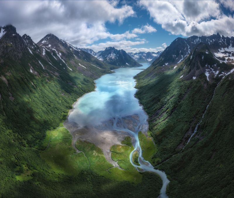 Фьорд (бухта) Лаврова. Корякия. фото превью