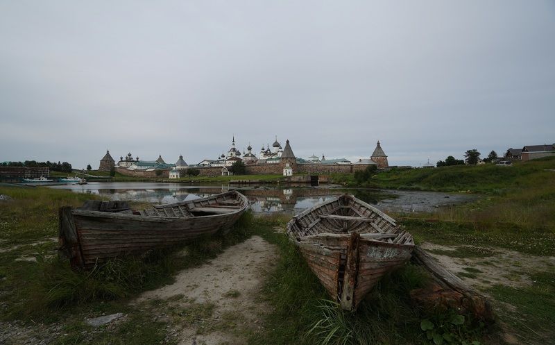 monastery, fortress, island, bastion, temple, landscape, boat, view, symbol, history Quiet evening фото превью