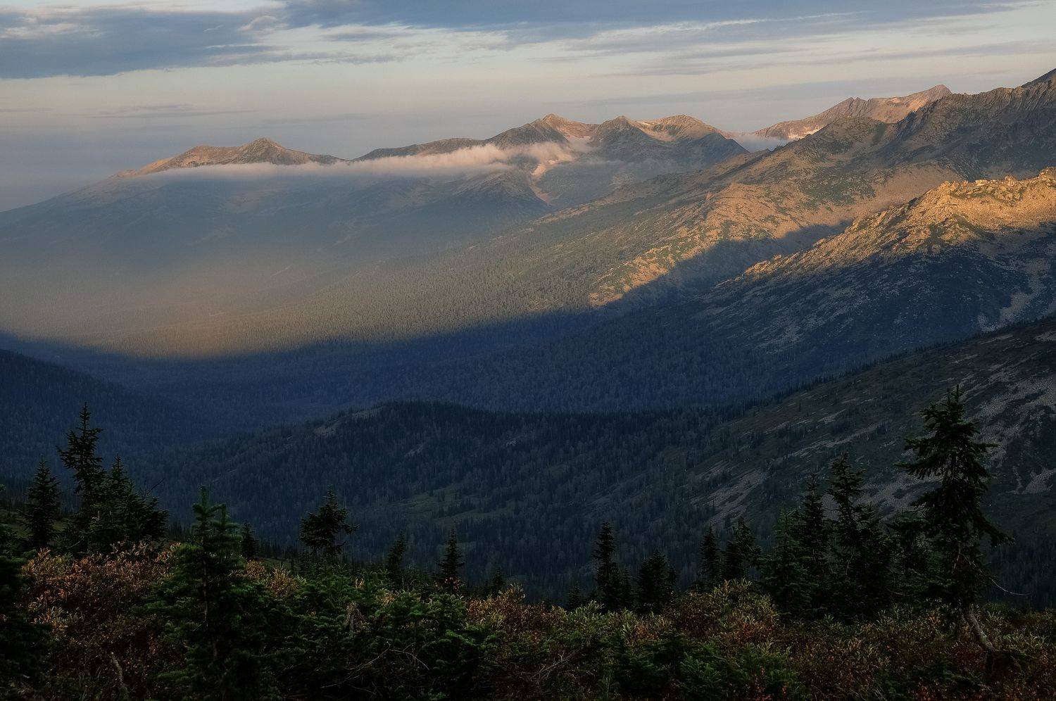 россия, хакасия, кузнецкий алатау, лето, утро, вид, горы, Вячеслав Холзаков