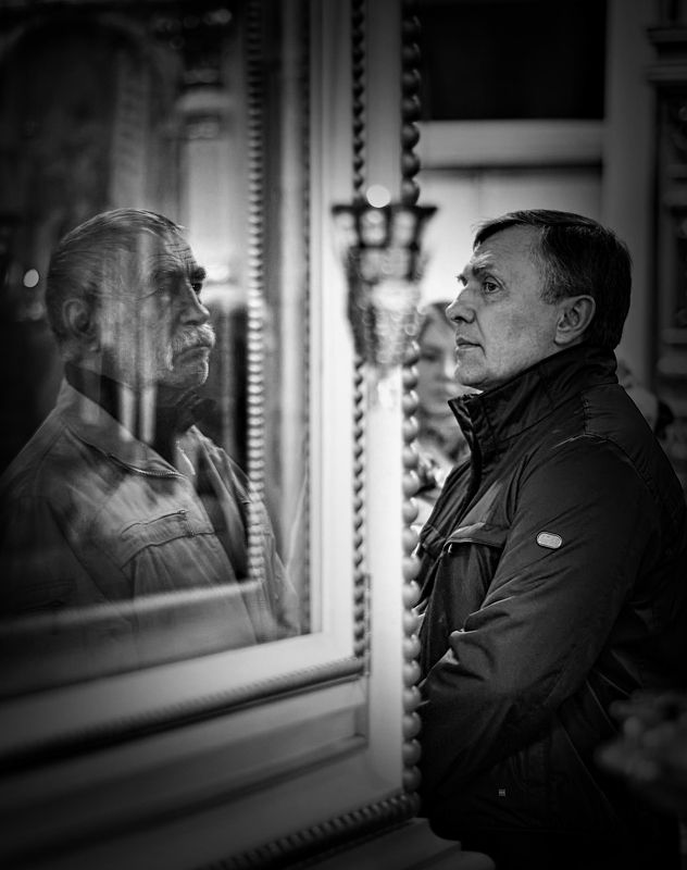 В храме.... фото превью