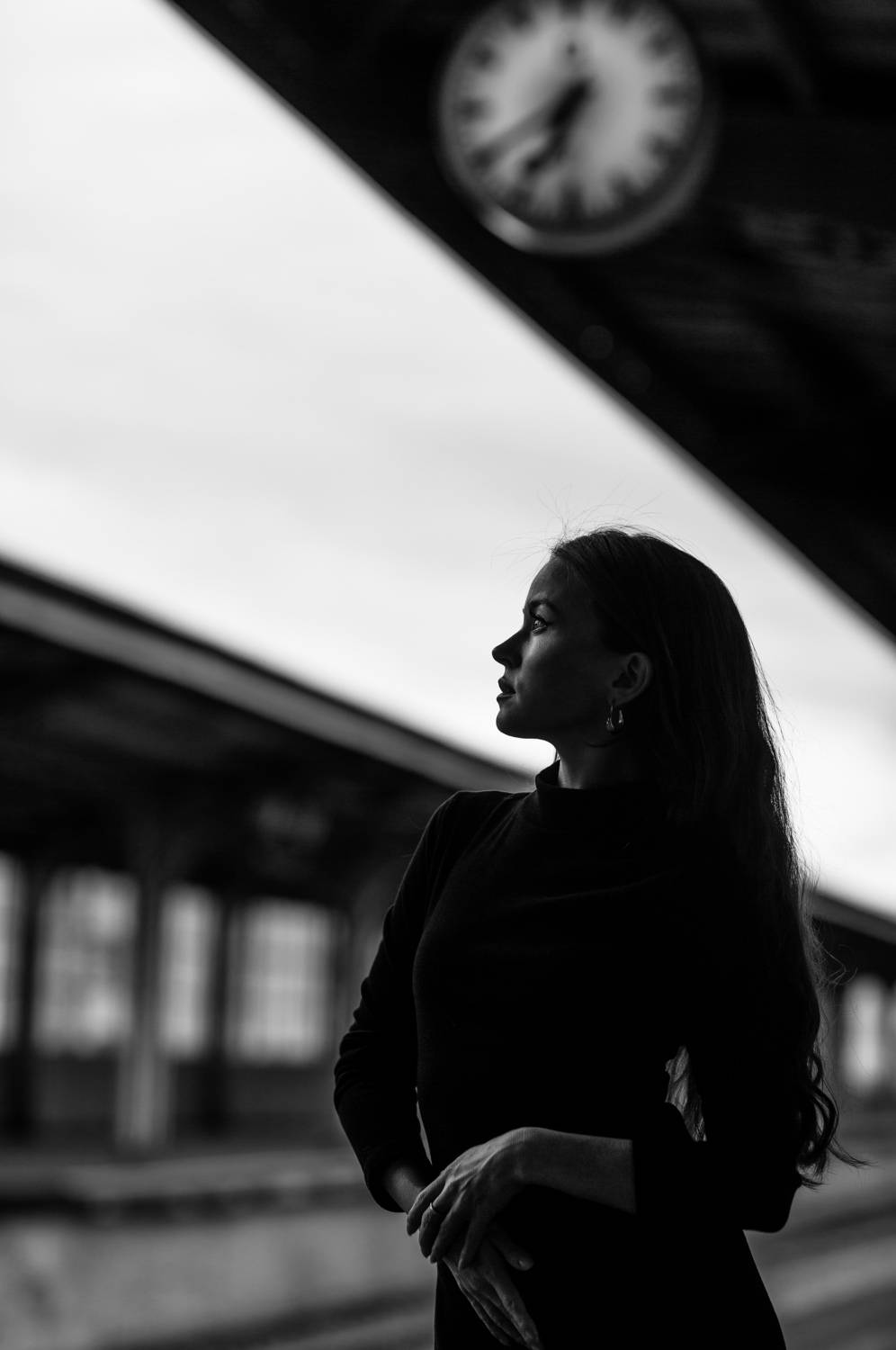 девушка, вокзал, настроение, городской стиль, часы, Плешков Алексей