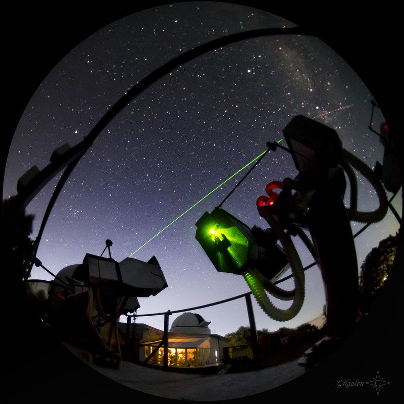 астрофото фишай Ночная вахта (серия). На страже мирного космоса. фото превью