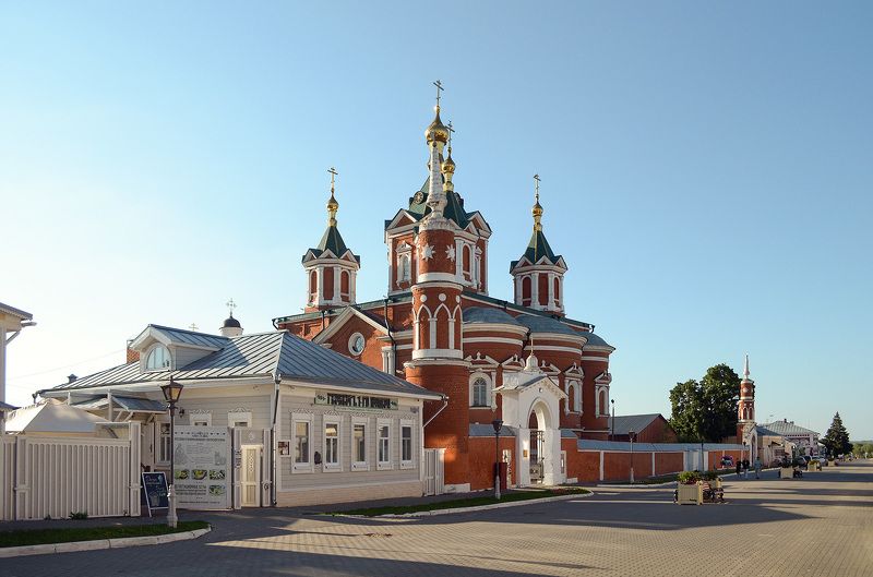 Коломна. Крестовоздвиженский собор. фото превью