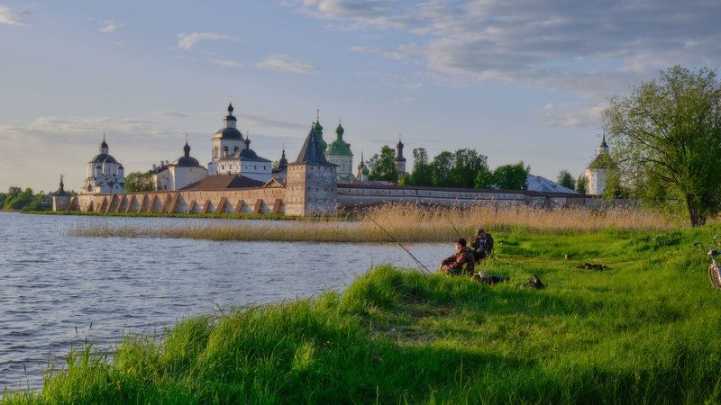 Кирилло-Белозерский (также Кириллов) монастырь  фото превью