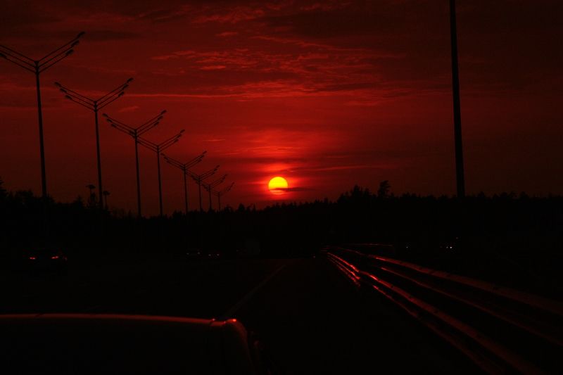 закат, город, дорога, трасса, столбы, вечер Закат по пути... фото превью