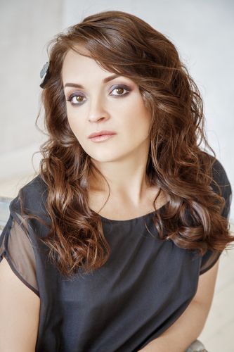 Анна в черном