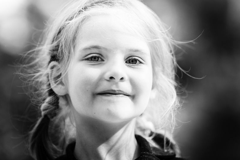 Портрет девочки фото превью