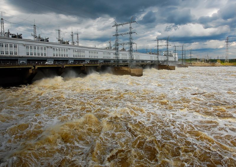 Сброс воды. фото превью