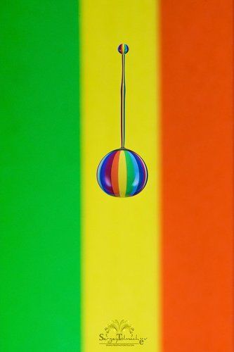 На большом воздушном шаре