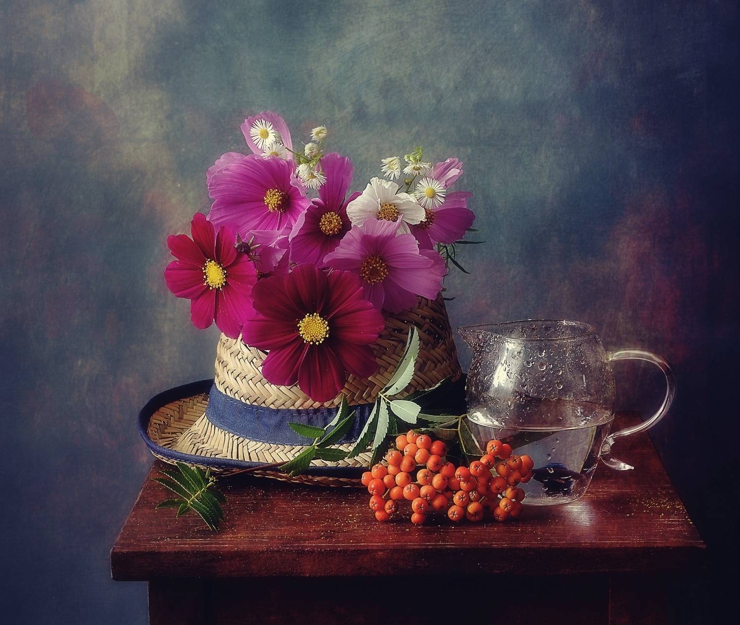 натюрморт,фотонатюрморт,цветы,шляпа,космея,кувшин, Наталия К