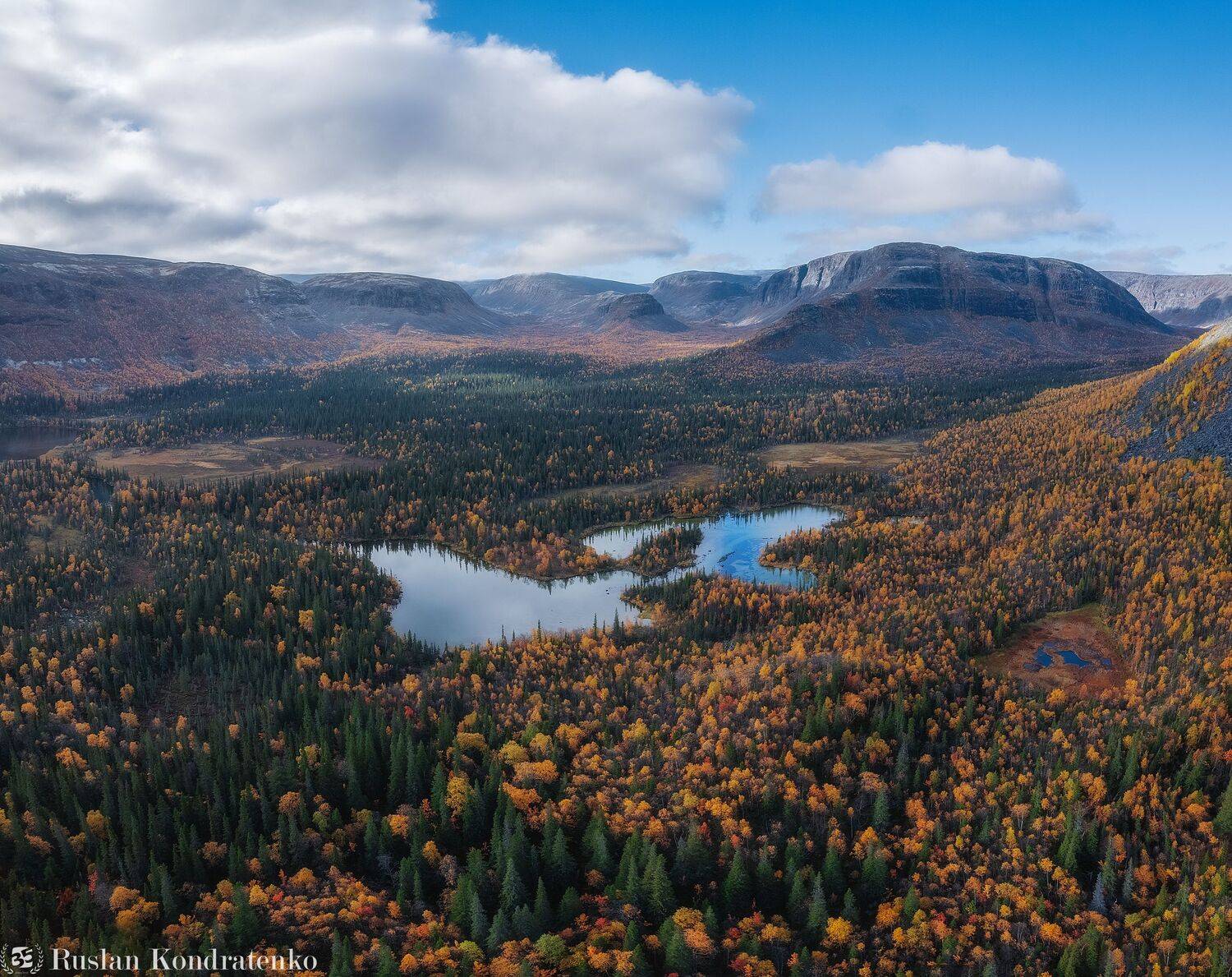 ловозерские тундры, сейдозеро, кольский полуостров, эльморайок, перевал, перевал эльморайок, горы, долина, осень, тулбнюнуай, Кондратенко Руслан