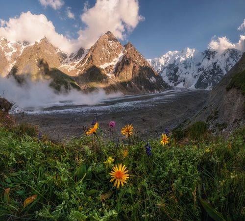 Безенгийский ледник