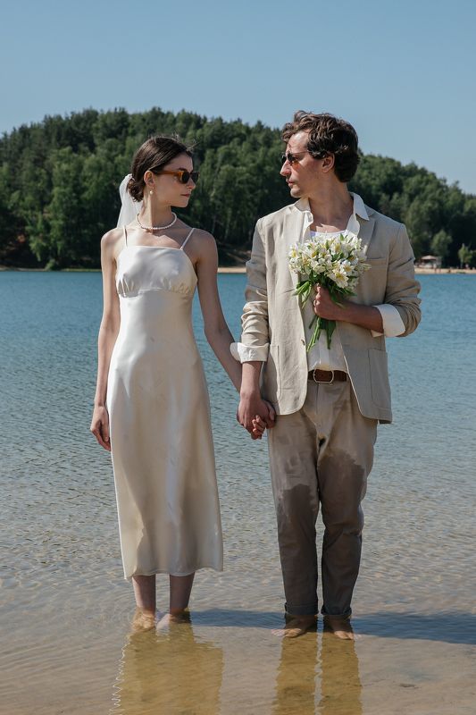 свадебная фотография, женский портрет Свадебная фотосессия у озера фото превью