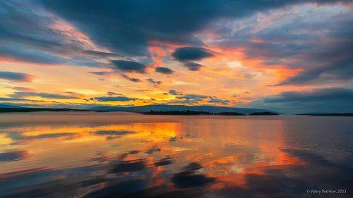 Полуночные виды озера Дюпкун