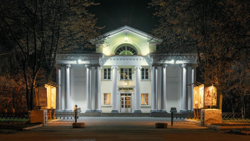 У дома культуры фото превью