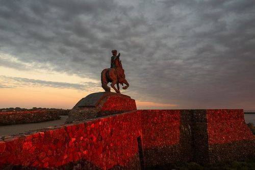 Елизавета в красном