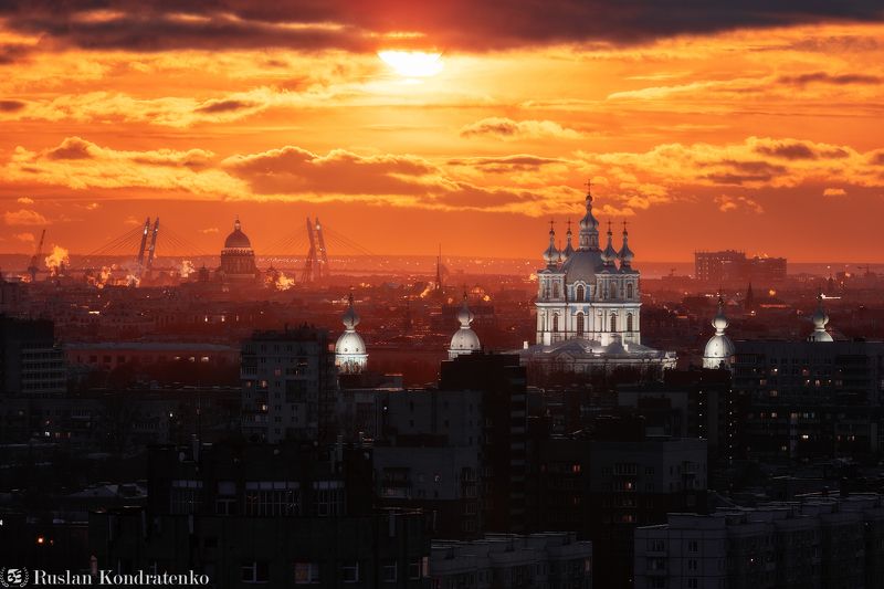 санкт-петербург, закат, исаакиевский собор, прострел, смольный собор, зсд, вантовый мост, time blending, композитная фотография Закат над Санкт-Петербургом фото превью