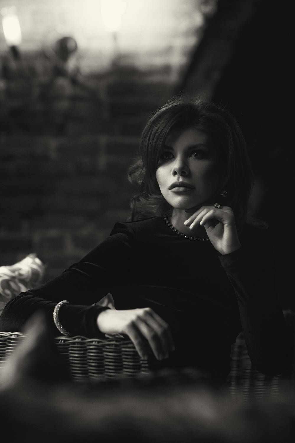 девушка, в помещении, свет, черно-белое, Плешков Алексей
