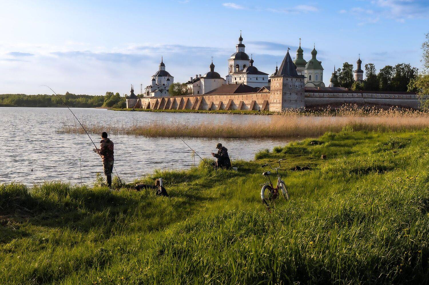рыбаки, озеро, закат, монастырь, Добродий Михаил