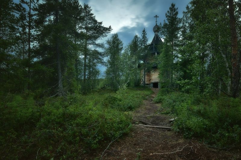 кольский, пейзаж, церковь Часовня на берегу озера в белые ночи фото превью